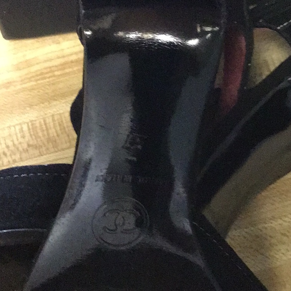 Chanel Slingback Heels - Picture 5 of 6